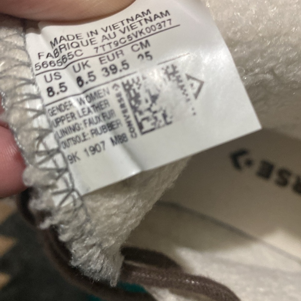 Women’s converse - Picture 7 of 7